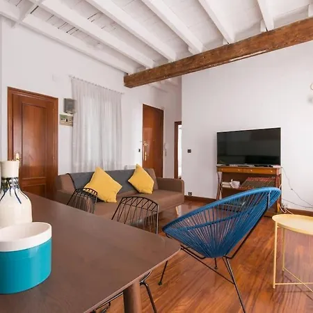 Apartment Hall I